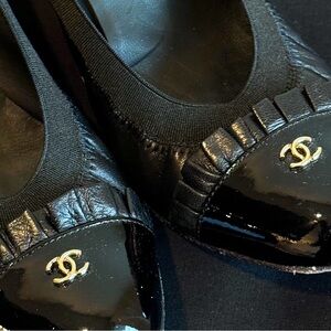 🖤CHANEL🖤Lambskin Patent CC Elastic Cap Toe Ballerina Pump Heels